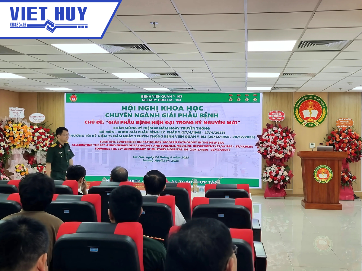 Không khí Hội nghị Giải phẫu bệnh trước khi bắt đầu tại Bệnh viện Quân Y 103